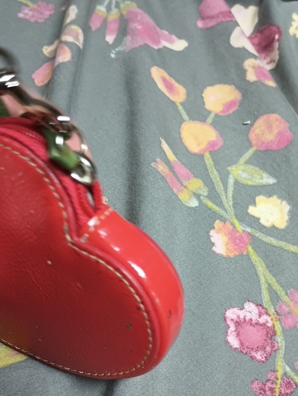 Vintage Coach Strawberry Leather Coin Purse Key Ring Bag Charm F60881 Y2K Rare - Picture 6 of 10